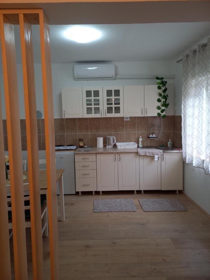 Apartment 2023